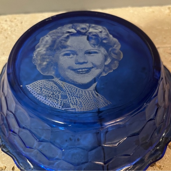 Shirley Temple cobalt blue glass cereal bowl,  by Hazel-Atlas Glass Company. - Picture 1 of 7